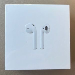Apple AirPods 2nd Generation NEW & Factory Sealed